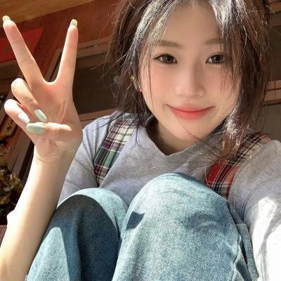拿针的女孩